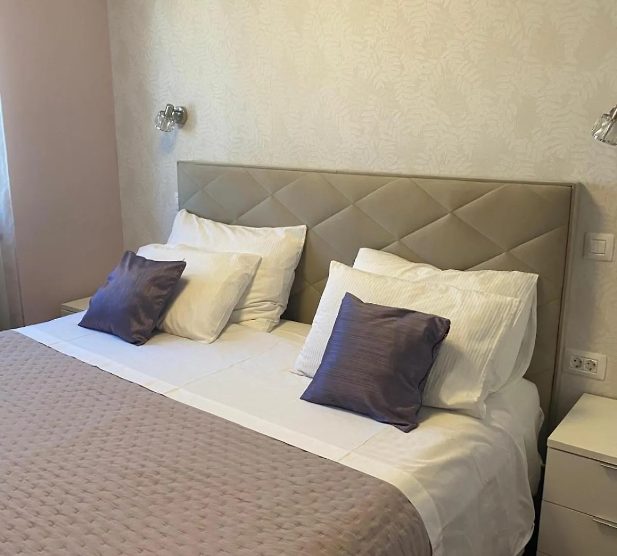 Apartments Luana With Private Jacuzzi Zadar