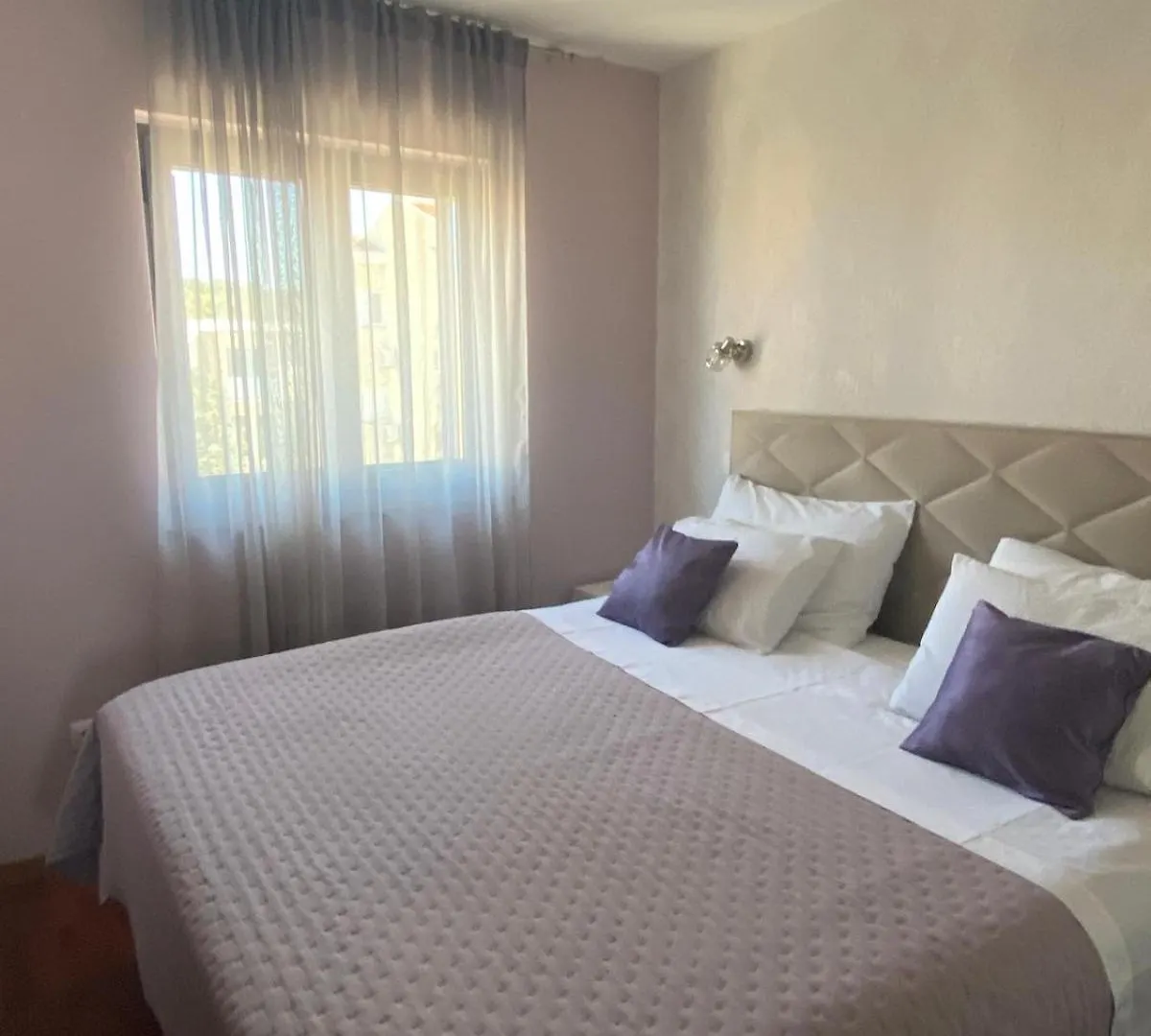 Apartments Luana With Private Jacuzzi Zadar Croatia