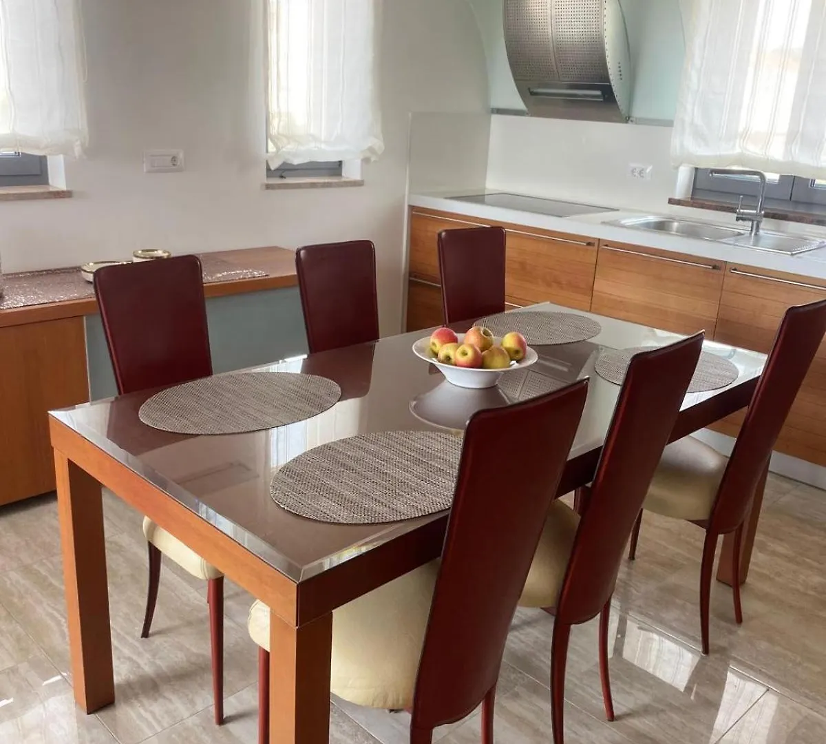 Apartments Luana With Private Jacuzzi Zadar