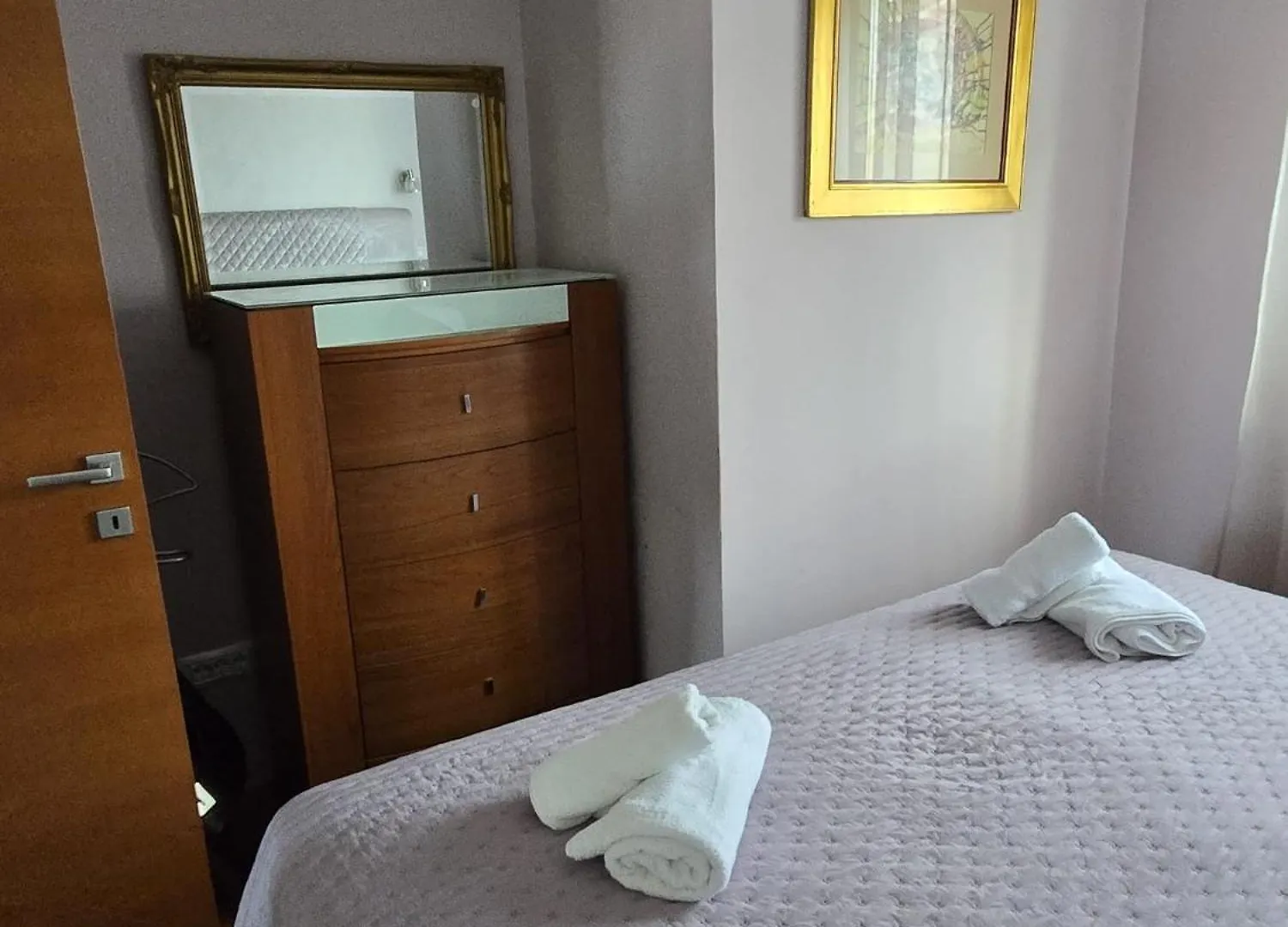 Apartments Luana With Private Jacuzzi Zadar